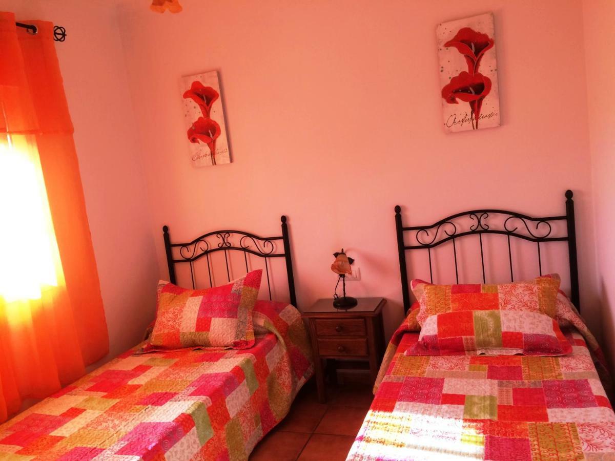 Villa Gallardo - Cerca Playa Y Pueblo - Solo Parejas O Familias コニル・デ・ラ・フロンテラ エクステリア 写真